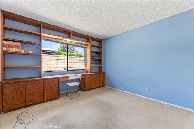 8824 Sari Avenue, Northridge, CA 91343