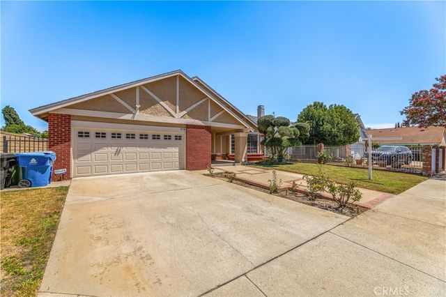 8824 Sari Avenue, Northridge, CA 91343