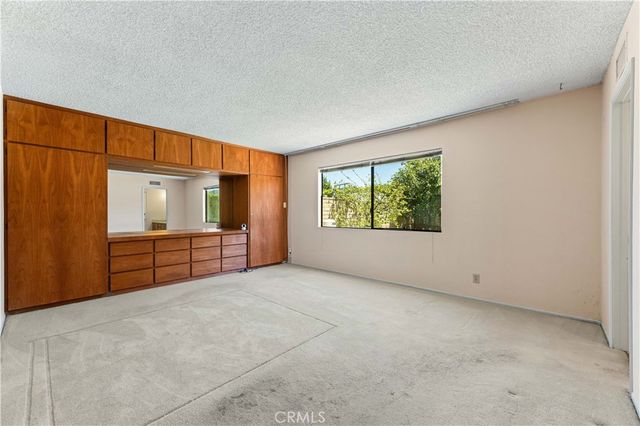 8824 Sari Avenue, Northridge, CA 91343