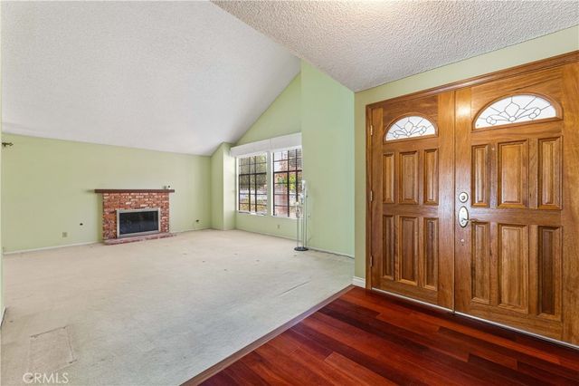 8824 Sari Avenue, Northridge, CA 91343