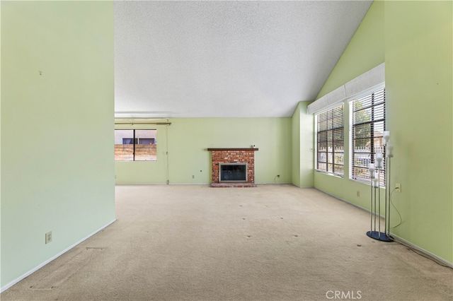 8824 Sari Avenue, Northridge, CA 91343
