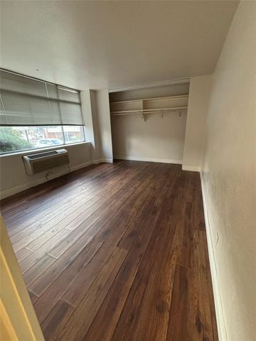 7520 Hornwood Drive 103, Houston, TX 77036