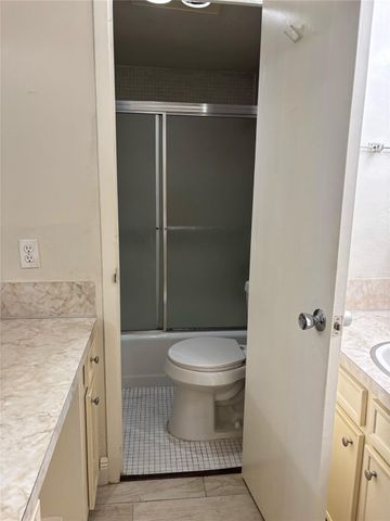 7520 Hornwood Drive 103, Houston, TX 77036