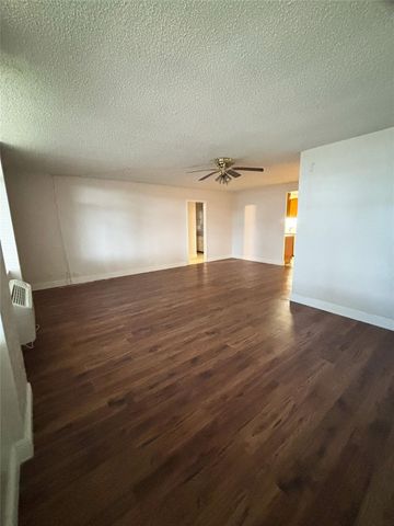 7520 Hornwood Drive 103, Houston, TX 77036