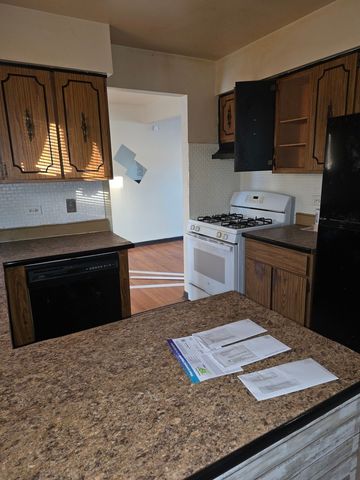 16440 Michigan Avenue, South Holland, IL 60473