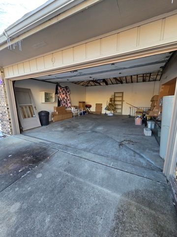 16440 Michigan Avenue, South Holland, IL 60473