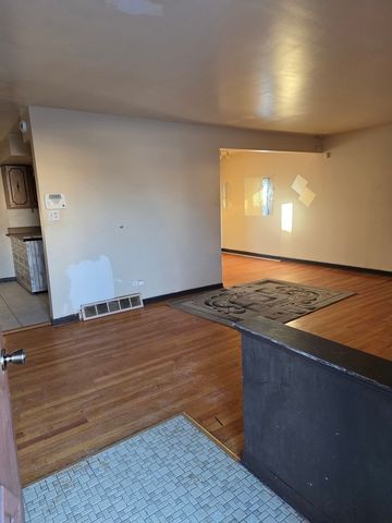 16440 Michigan Avenue, South Holland, IL 60473