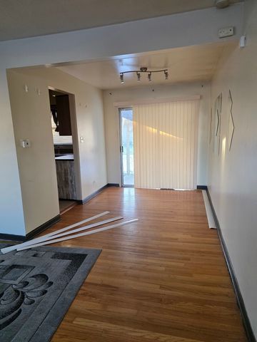 16440 Michigan Avenue, South Holland, IL 60473