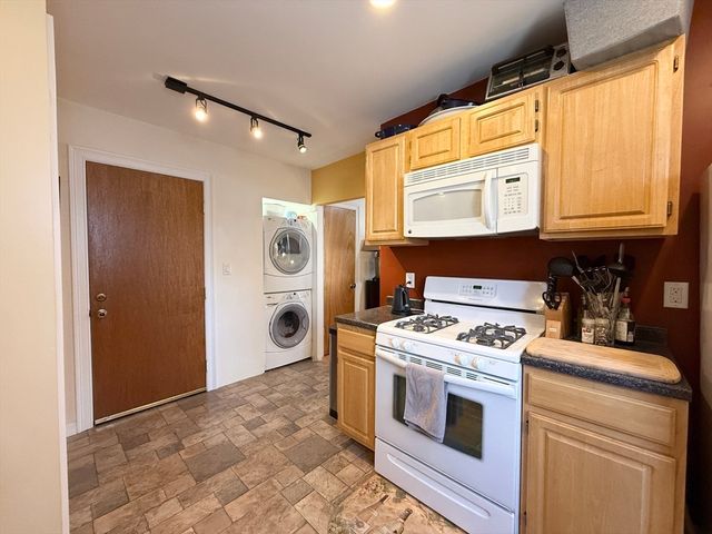 295 Allston St 1, Cambridge, MA 02139