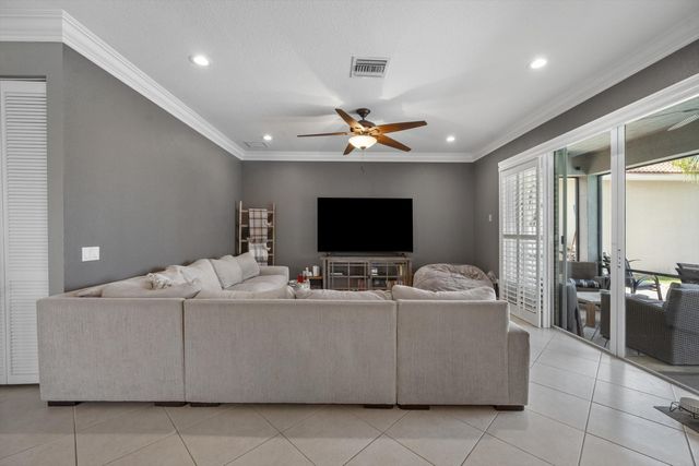 11577 Ponywalk Trail, Boynton Beach, FL 33473