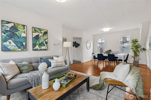 1830 N 54th Street, Seattle, WA 98103