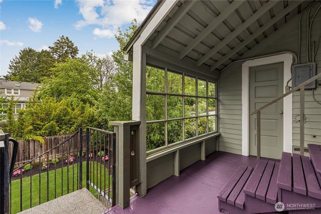 1830 N 54th Street, Seattle, WA 98103