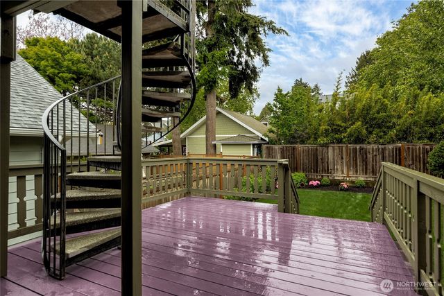1830 N 54th Street, Seattle, WA 98103