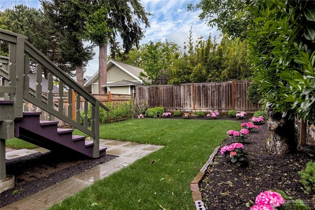 1830 N 54th Street, Seattle, WA 98103
