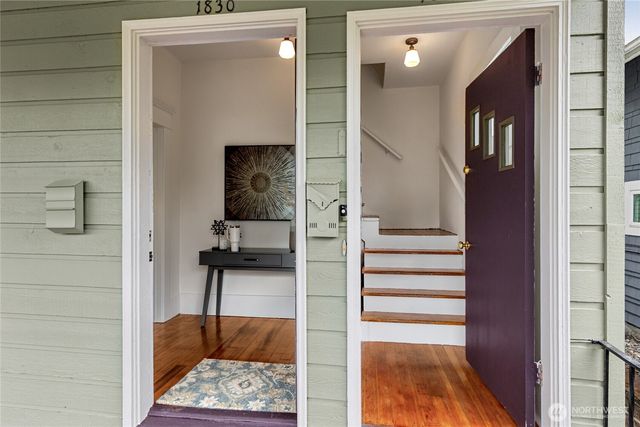 1830 N 54th Street, Seattle, WA 98103