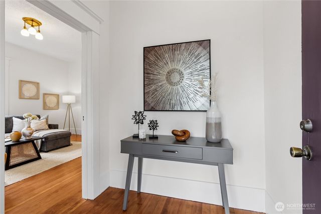 1830 N 54th Street, Seattle, WA 98103