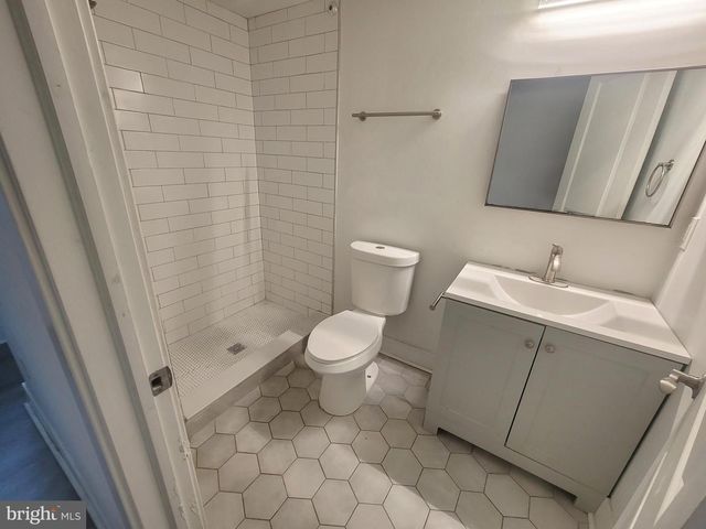 1611 N WOLFE ST, Baltimore, MD 21213
