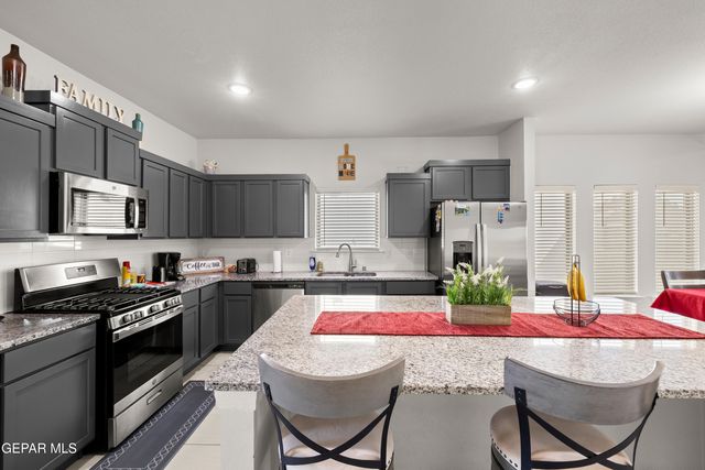 864 Crystal Deer Drive, El Paso, TX 79928