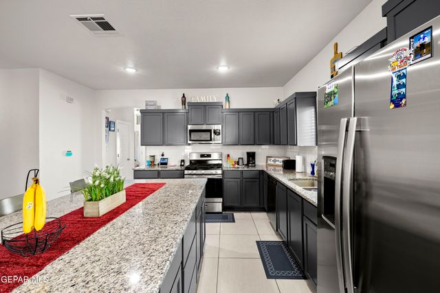 864 Crystal Deer Drive, El Paso, TX 79928