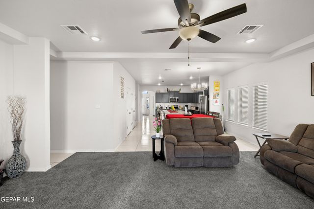 864 Crystal Deer Drive, El Paso, TX 79928