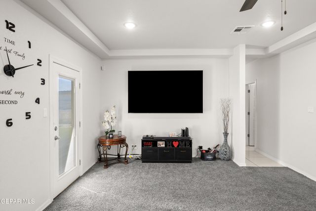 864 Crystal Deer Drive, El Paso, TX 79928