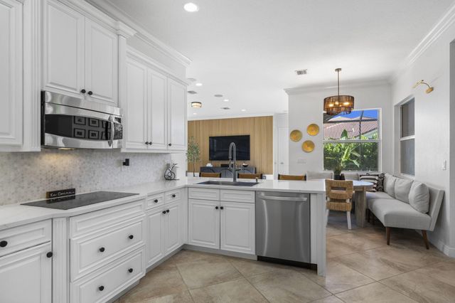 8844 STARHAVEN Cove, Boynton Beach, FL 33473