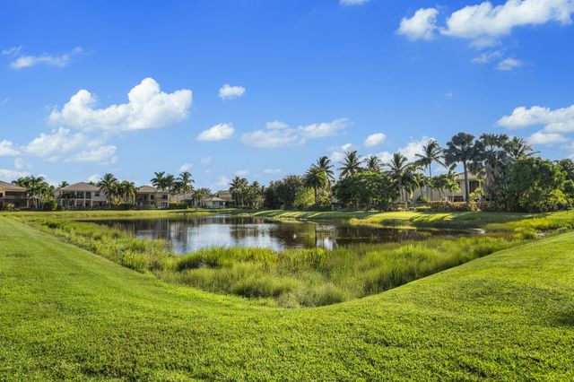 8844 STARHAVEN Cove, Boynton Beach, FL 33473