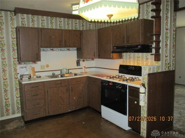 1022 Mayfield Drive, Troy, OH 45373