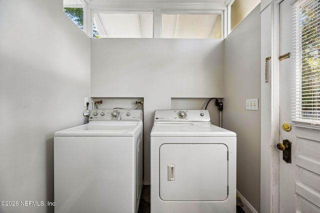 2358 ERNEST Street, Jacksonville, FL 32204