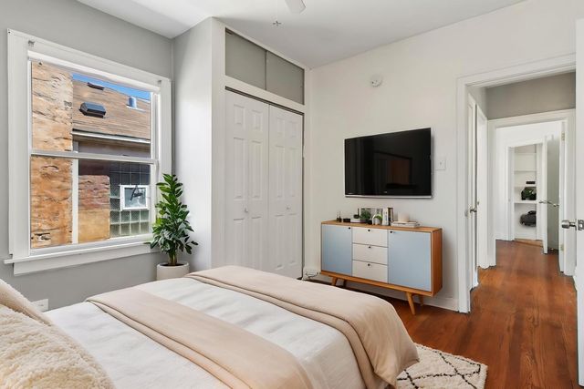 9913 S Parnell Avenue, Chicago, IL 60628