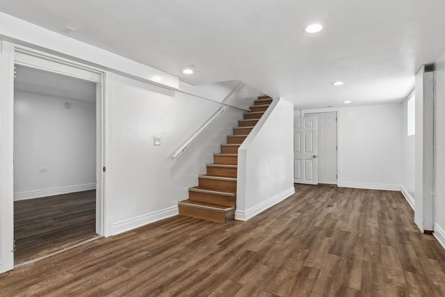 9913 S Parnell Avenue, Chicago, IL 60628