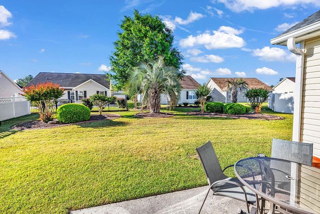 221 Cloverleaf Dr., Longs, SC 29568