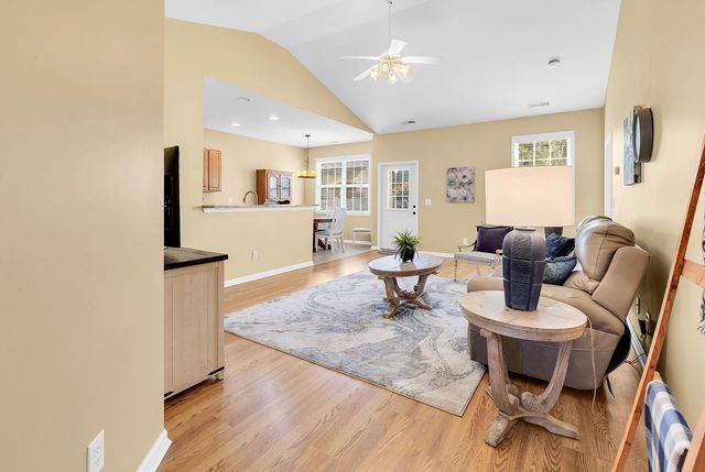 221 Cloverleaf Dr., Longs, SC 29568