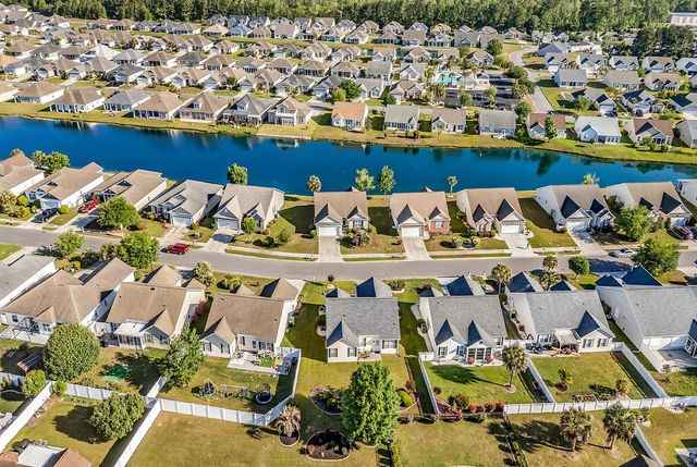 221 Cloverleaf Dr., Longs, SC 29568