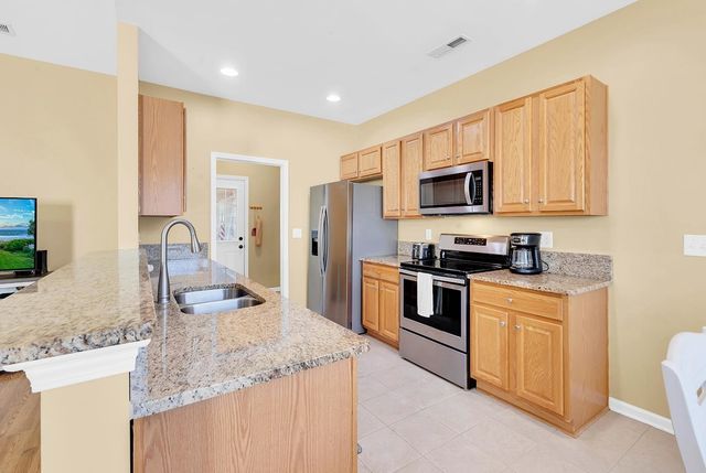 221 Cloverleaf Dr., Longs, SC 29568