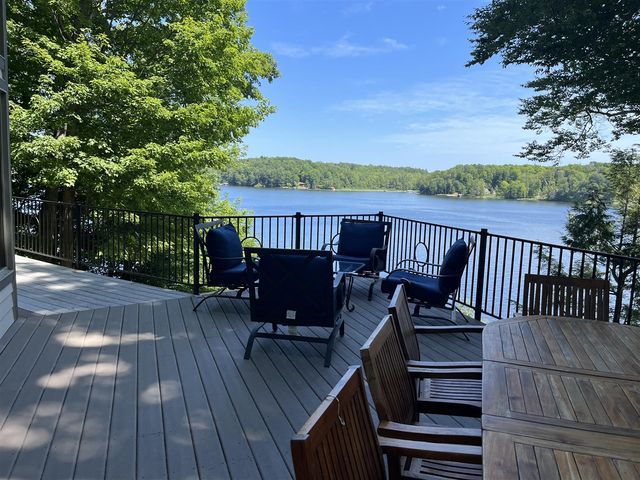 6218 N Loggers Lane, Ludington, MI 49431