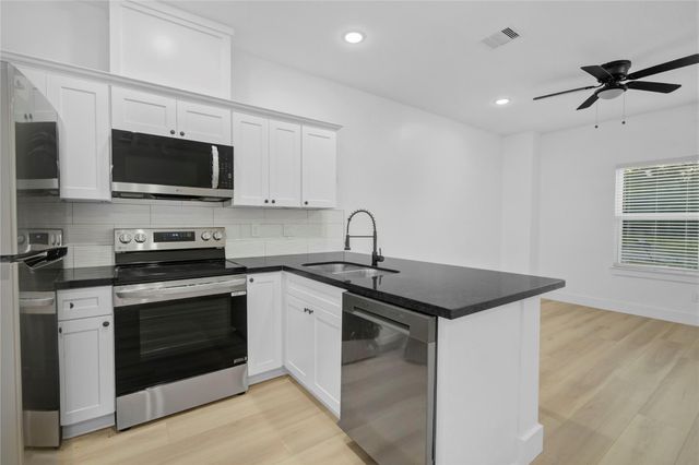 8412 Sunnyhill Street, Houston, TX 77088