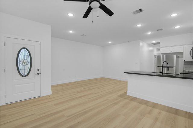 8412 Sunnyhill Street, Houston, TX 77088