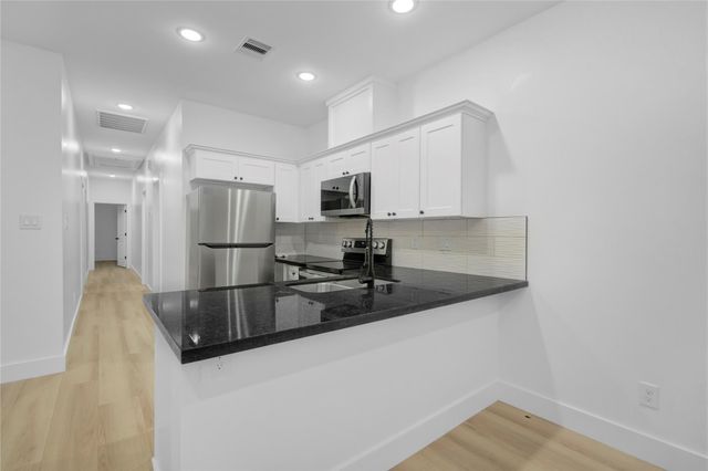 8412 Sunnyhill Street, Houston, TX 77088