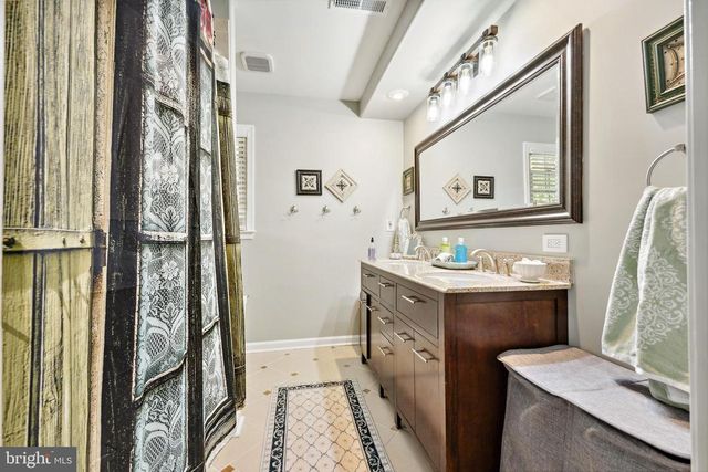 10706 ANN DAVIS DR, Fredericksburg, VA 22408