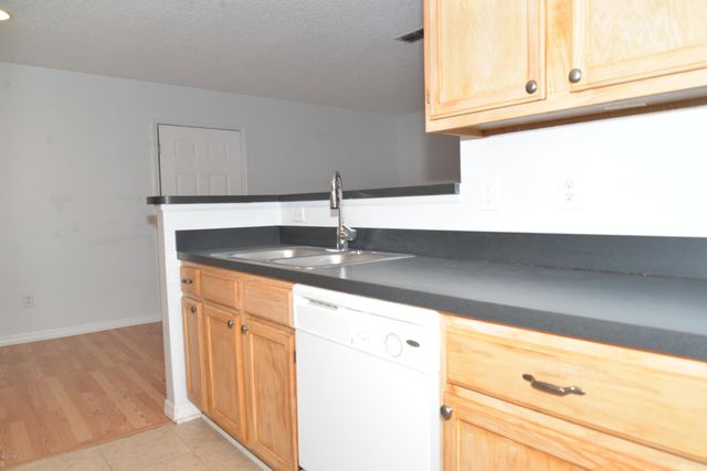 7701 TIMBERLIN PARK Boulevard 1415, Jacksonville, FL 32256