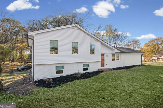 925 Majesty Lane, Morrow, GA 30260