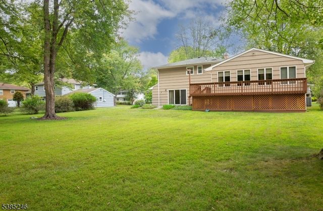 37 Dalewood Rd, West Caldwell Twp., NJ 07006