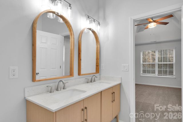 311 Margaret Kelly Court, Charlotte, NC 28216