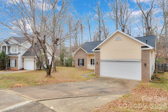 311 Margaret Kelly Court, Charlotte, NC 28216