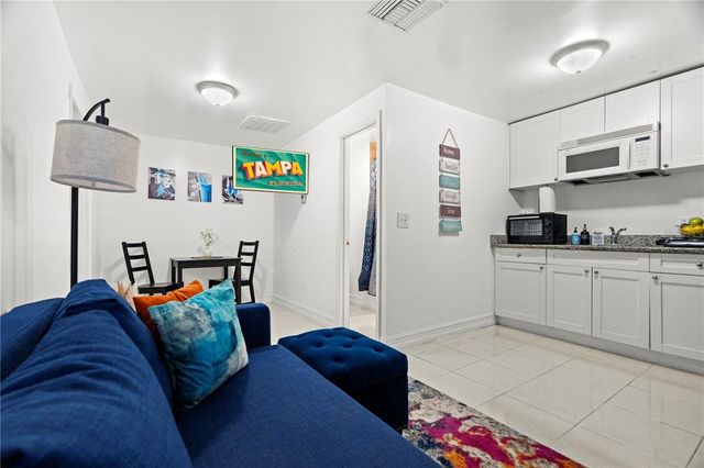 7005 FOUNTAIN AVENUE, Tampa, FL 33634