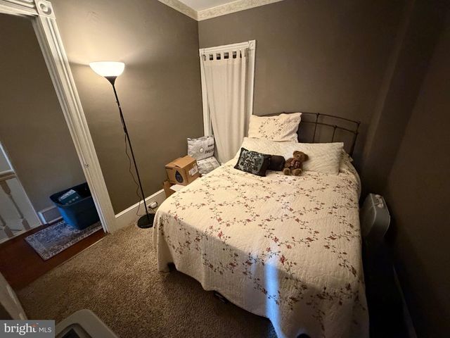 27 S CHESTNUT ST, Boyertown, PA 19512
