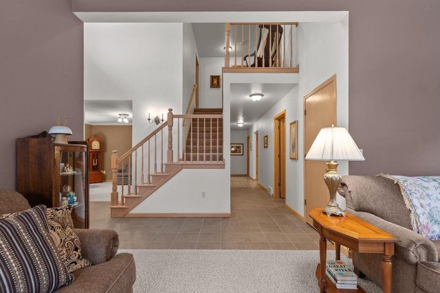 3034 E FALLCREEK LANE, Appleton, WI 54913