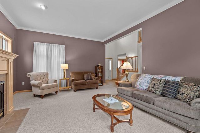 3034 E FALLCREEK LANE, Appleton, WI 54913