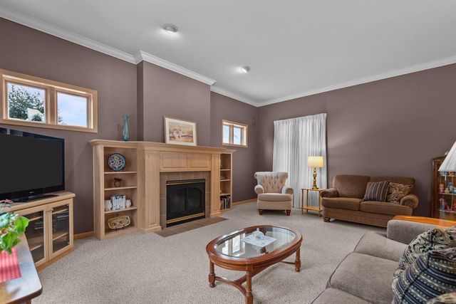 3034 E FALLCREEK LANE, Appleton, WI 54913